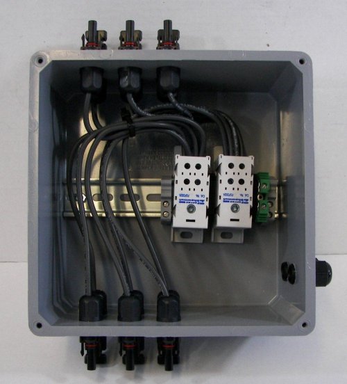6-String Pre-wired Solar Power Combiner